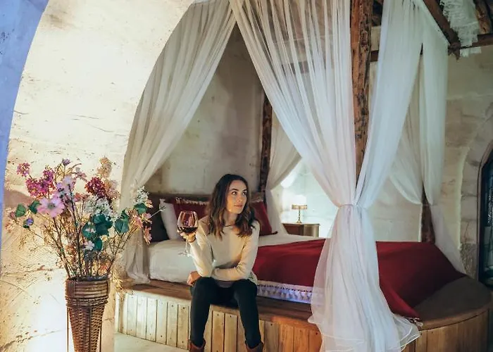 Kalsedon Cave Nevşehir