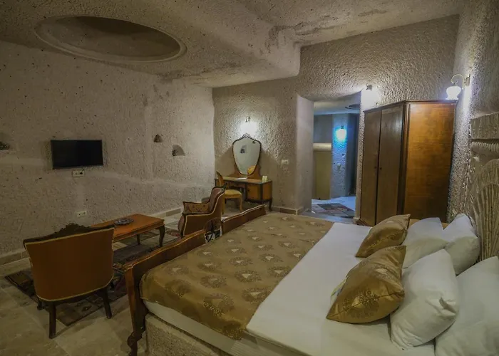 Kalsedon Cave Hotel *